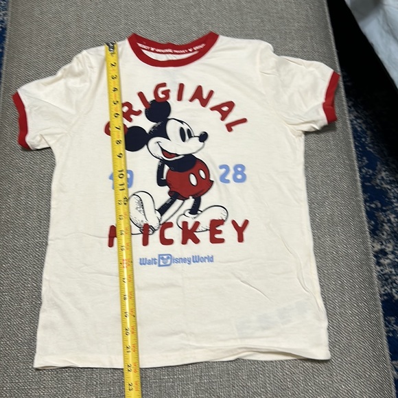 Disney T shirt - Picture 5 of 5